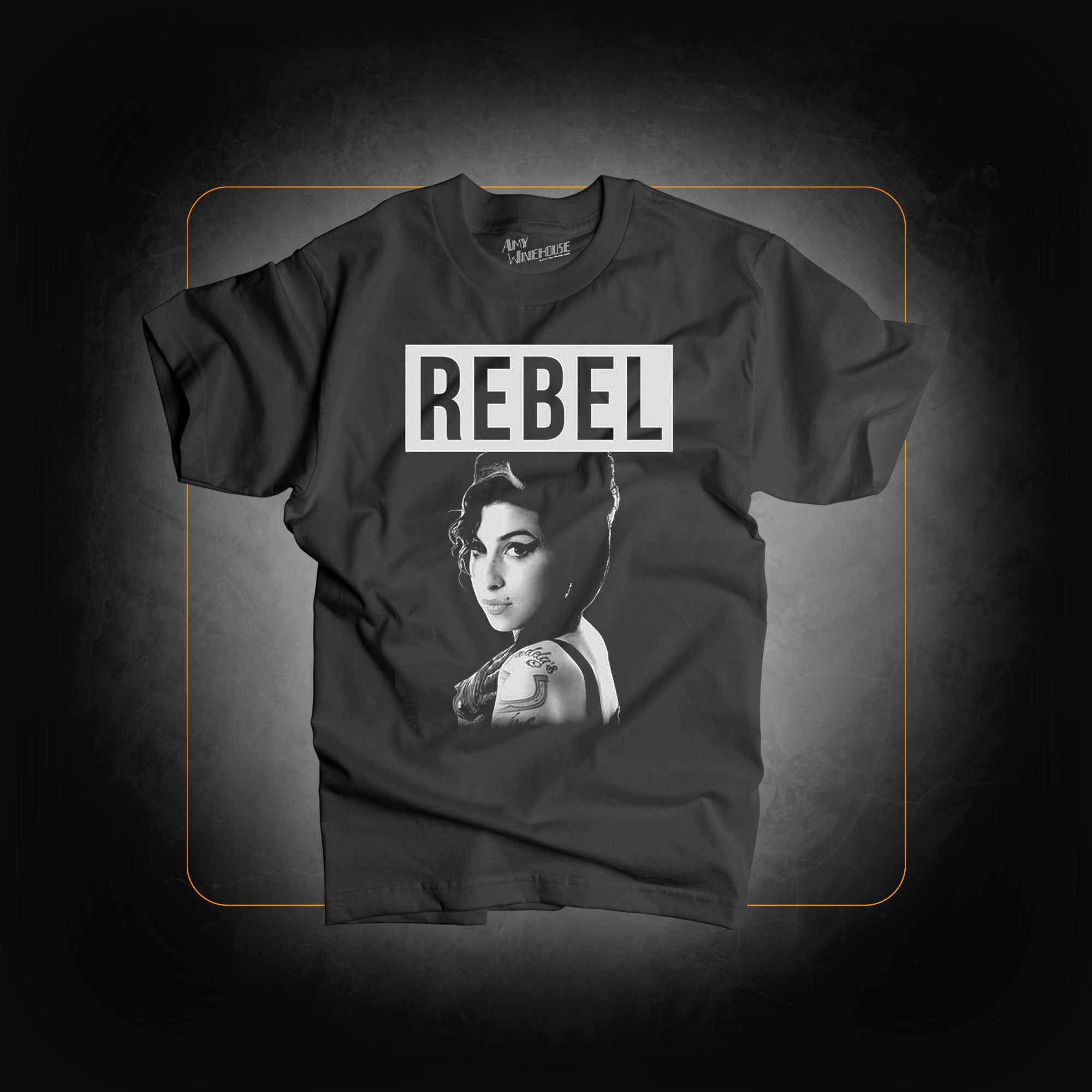 T-Shirt: Rebel - Amy Winehouse