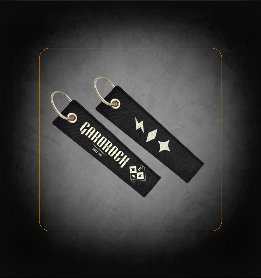 PACK Tee-Shirt 30ème édition et HOODIE Line up (magnet et porte clé)